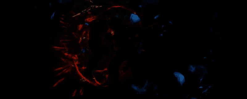 游戏实机画面展示角色激烈对决场景，背景中可见高速移动特效