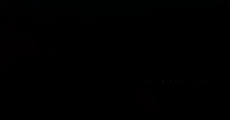 战斗场景中烟尘弥漫，光影处理细致入微，营造出强烈的战场氛围