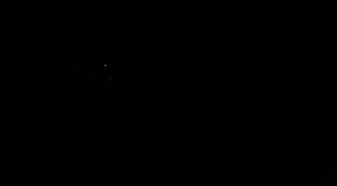 角色小雨站在舰舱内，神情专注，背景光影交错，营造出强烈的科幻氛围