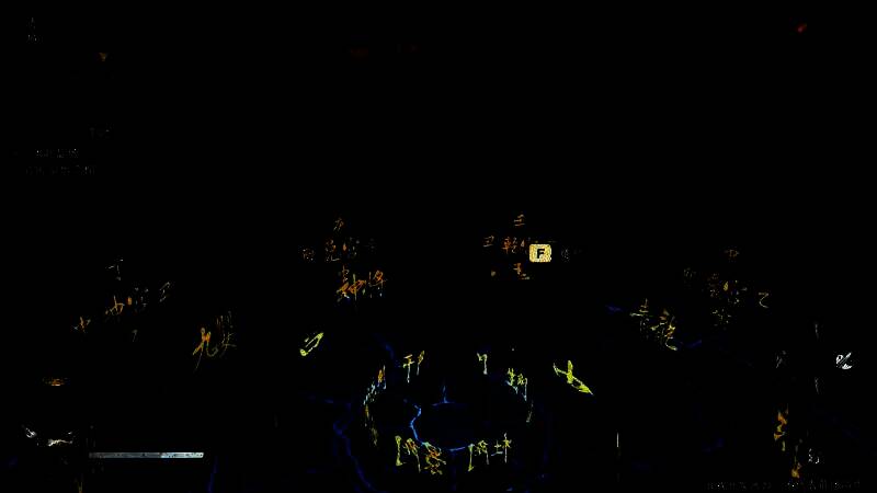 夜色下的青城山灯火通明，建筑群倒映水中，营造出梦幻般的仙境景象