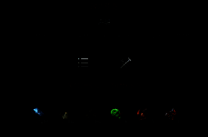 旭日长刀改造一所需材料图标一：火焰纹章与金属矿石组合