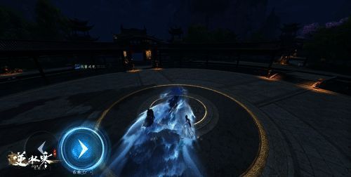 沧澜踏浪而行，在战场上高速穿梭，势如破竹