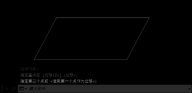 完成后的倾斜矩形呈现在绘图窗口中央，线条流畅且角度精准