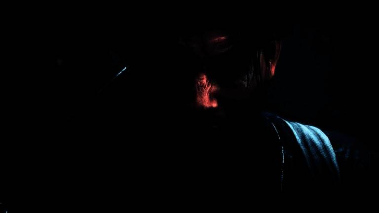 三船敏郎在经典电影中的武士形象，身穿盔甲手持长刀