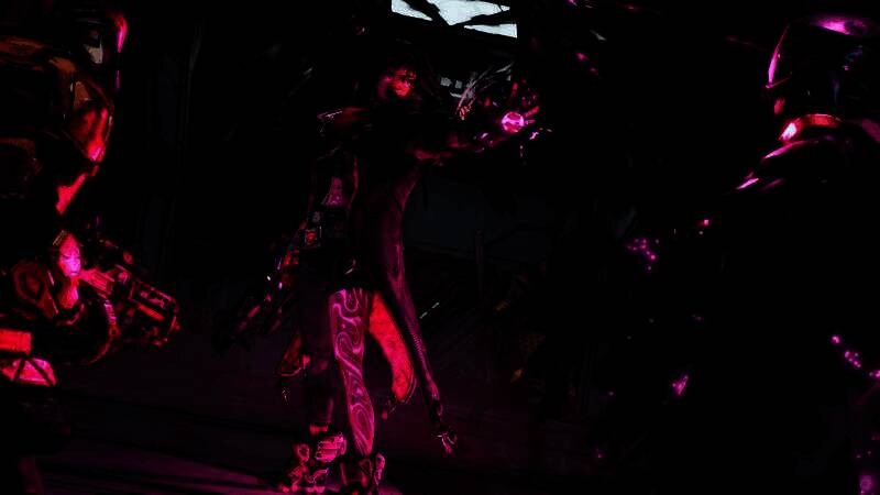 废弃工厂内部场景，光线昏暗但细节刻画清晰可见