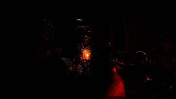 武器升级界面展示，多种改造选项与属性数值变化