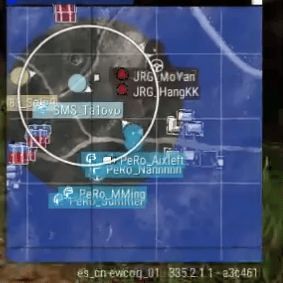 R4决赛圈激烈战斗场景，PeRo队员灵活走位完成收割