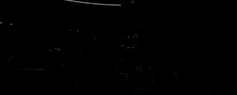 游戏主视觉图展示未来科技感十足的城市与战斗场景