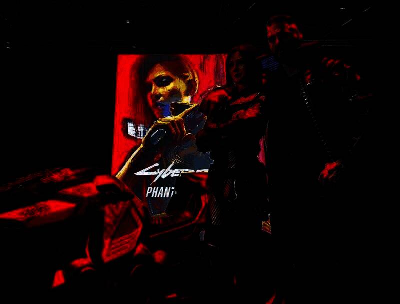 Myboo穿着全套战斗装束，背景为实验室风格场景