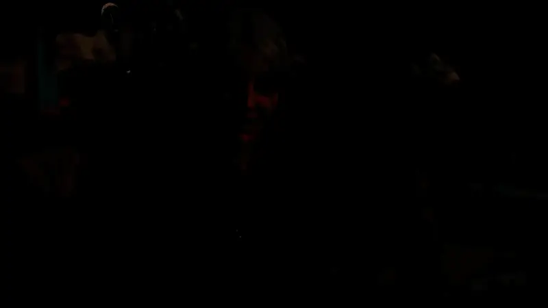 CD Projekt RED团队正在紧张有序地进行《巫师4》开发工作，屏幕上显示着虚幻5.6引擎的界面与角色模型