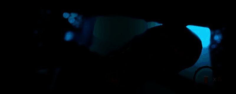 游戏场景截图，展现充满神秘感的异世界探索画面