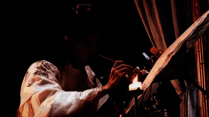 宫廷宴会场景，人物表情丰富，氛围微妙