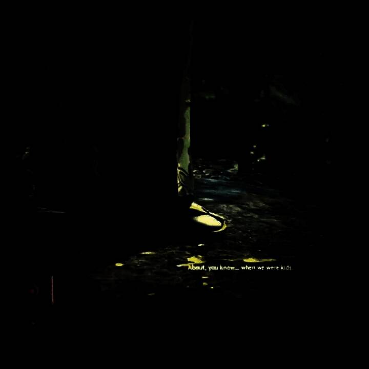 游戏中怪物设计概念图，扭曲而充满压迫感的形象展示