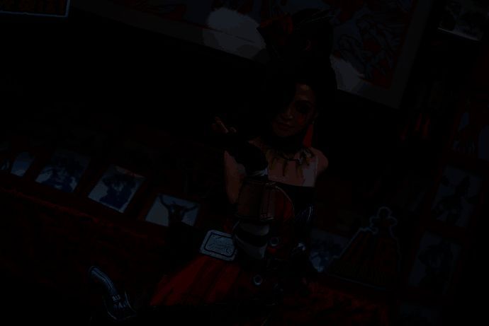 特写镜头下的精美剪纸作品，展现角色细节与镂空图案