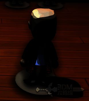 荧光大衣散发蓝紫光晕，穿着者宛如星光般耀眼