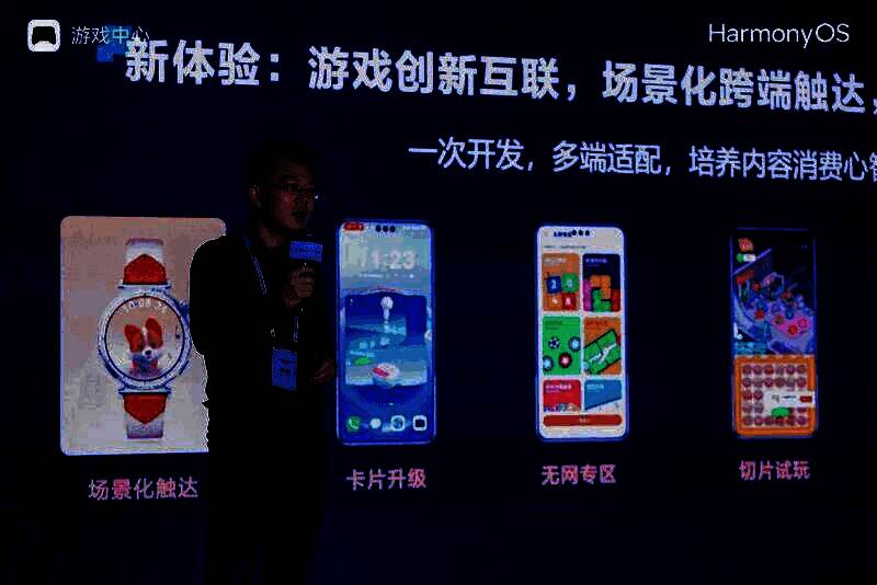 独立游戏专区界面展示，突出专属标识与评分系统