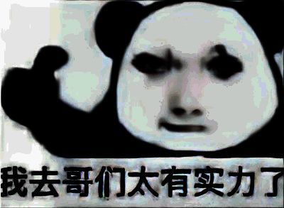 舰船在星云背景下闪耀着绚丽光芒，色彩鲜明且层次丰富