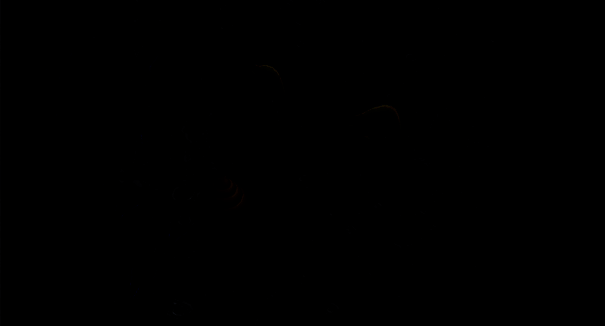 游戏中玩家利用伪装进行战术布局，部队隐藏在地图各处等待时机