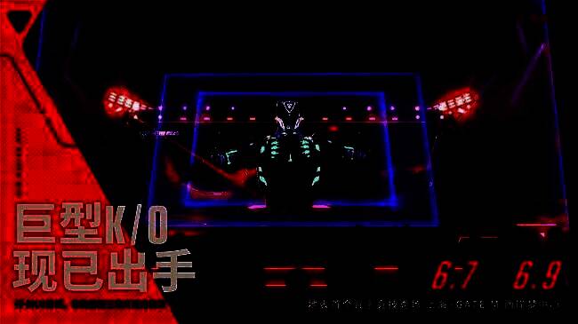 外场设有灯光秀和机器人表演，吸引大量观众驻足观看