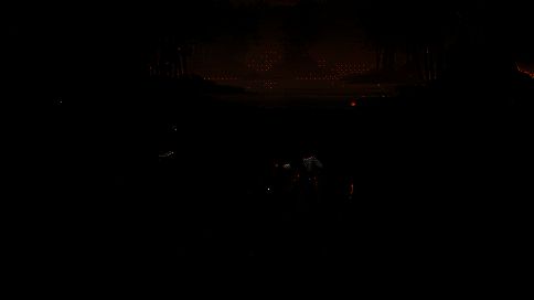 游戏内比武场景，众多高手同台竞技