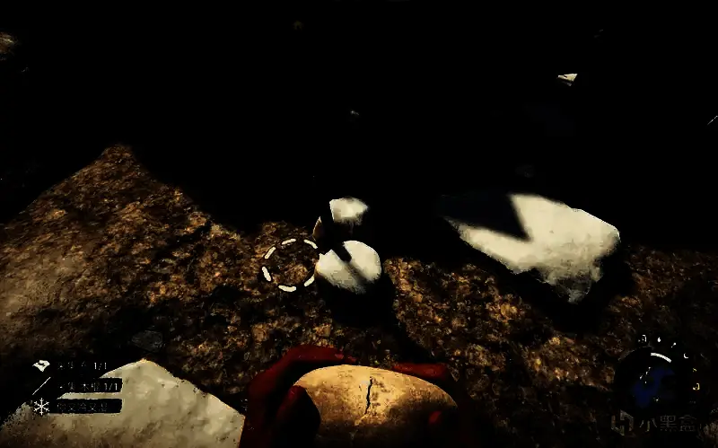 三块石头精准击中木棍底部，牢固地将其固定在地上