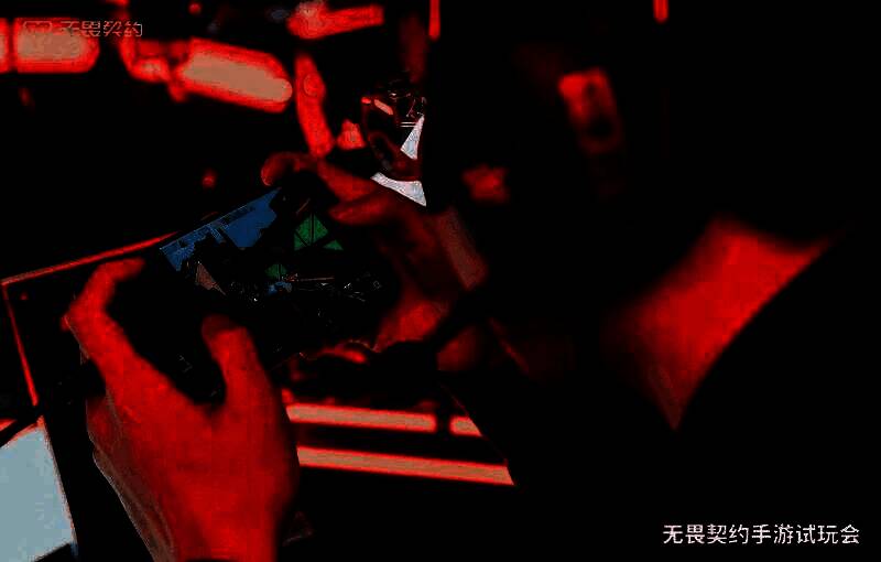 玩家冒雨排队入场，热情不减