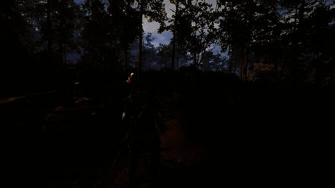 角色手持武器行走于废墟之中，背景为阴沉天空下的古老城堡