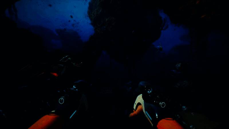 Unknown Worlds前高管合影，三人面带坚定神情，背景为工作室内部环境