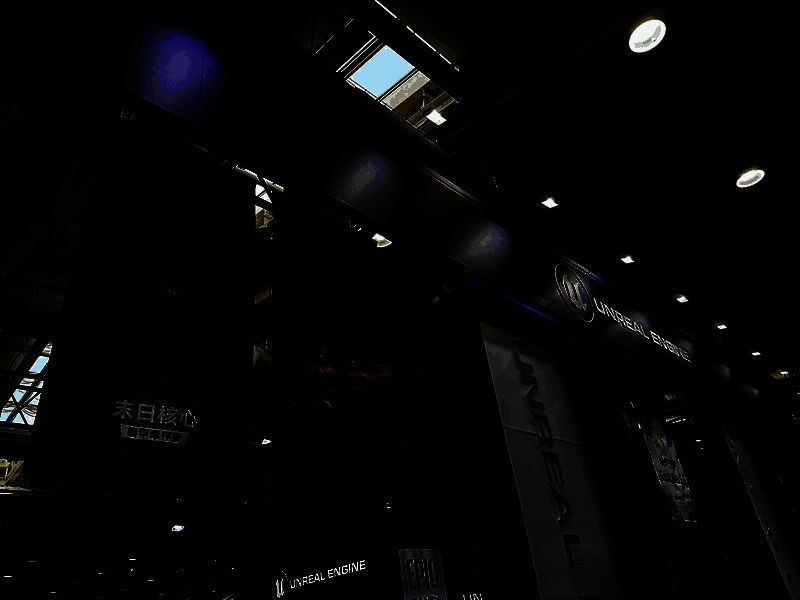 游戏战斗场景展示机甲战斗与视角切换细节