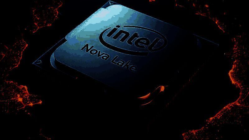 英特尔总部大楼外观，玻璃幕墙反射着阳光，建筑显得庄严而冷峻