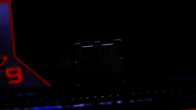 英特尔研发中心内部场景，工程师正在操作AI训练设备，背景是闪烁的服务器机架