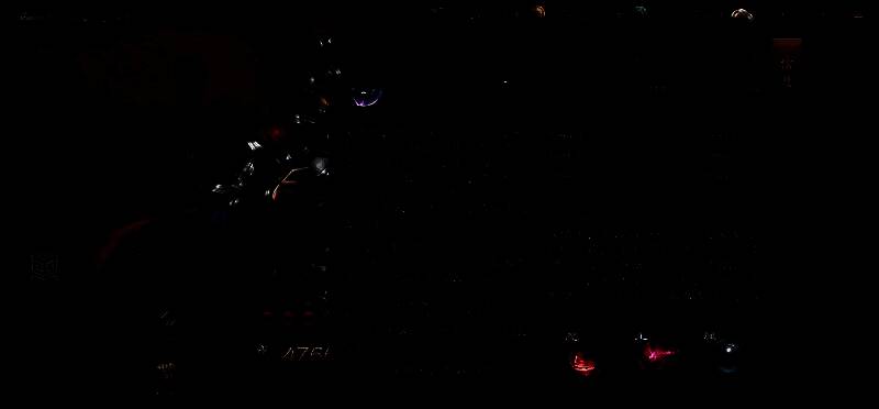 马腾释放技能画面，技能特效笼罩高顺之影，显示禁疗状态