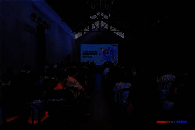 荣耀小游戏专场沙龙现场，众多开发者齐聚一堂