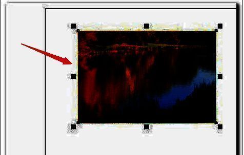 CorelDRAW界面示意图，突出显示图片导入操作步骤