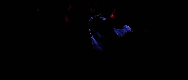 神钟会角色形象，手持利刃，眼神冷酷，周身环绕神力