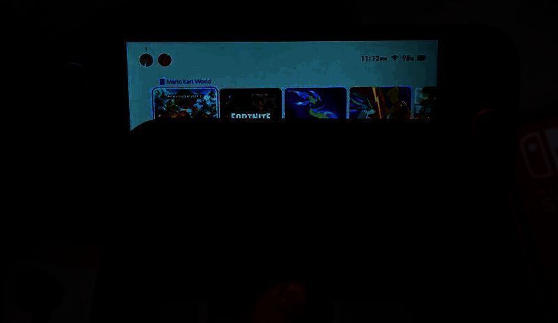 日本游戏外包公司トーセ总部外观，现代风格建筑与公司LOGO清晰可见