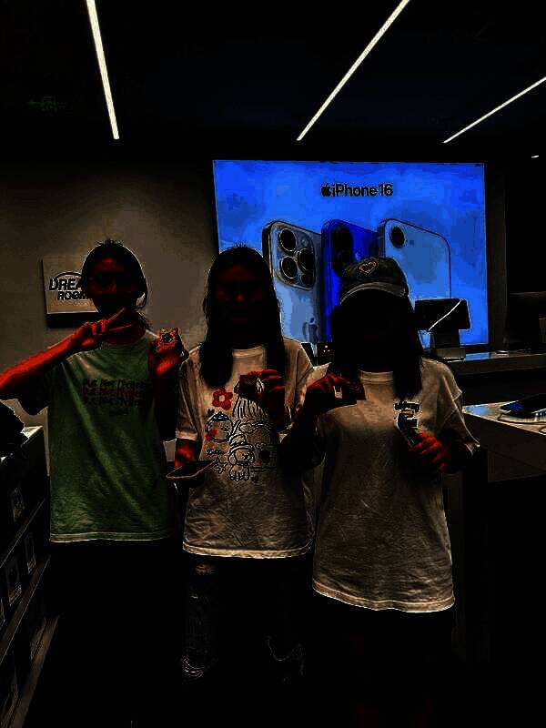 直播间画面截图，主播正在讲解蛋仔碰碰棋规则