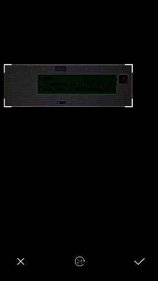 手机屏幕展示题目截取过程，边框精准框住一道数学题