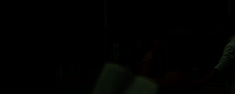 玩家角色与唐晓甜对视场景，界面显示沉沦度变化数值