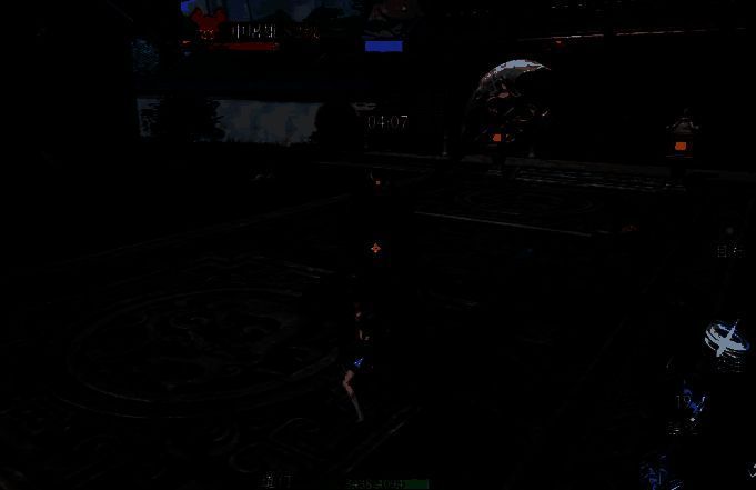 游戏场景截图，黄昏下的古城墙与远处山脉交相辉映，行人穿梭，展现细腻的古风画面