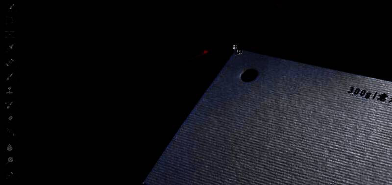 校正前后的对比图，左侧为倾斜的建筑照片，右侧为经过PS处理后视角端正的成果