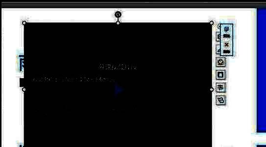已插入视频的幻灯片页面，显示视频缩略图及播放按钮
