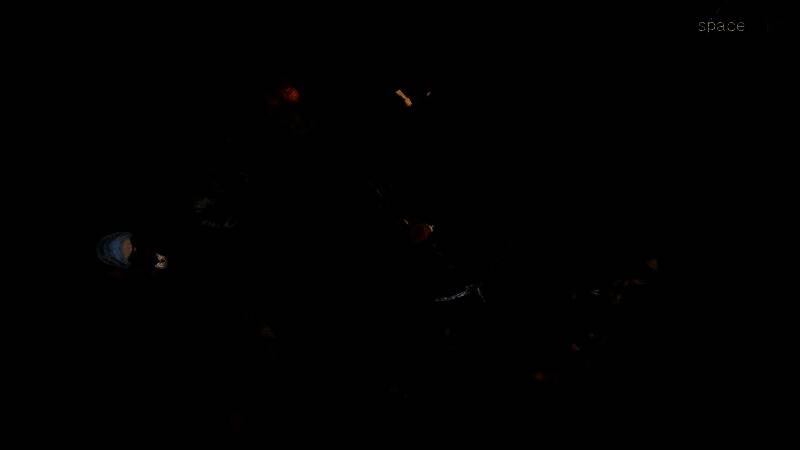 艾伯莱希特悬浮于虚空之中，背后是崩塌的天堂与燃烧的大地，展现末日幻象