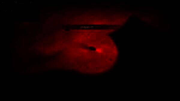 《Dust Raiders》车辆改装界面，展示多种武器与装甲组合