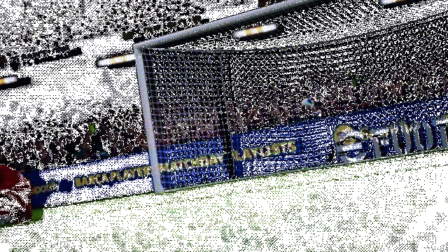 拉菲尼亚高速带球突破，完成内切后起脚射门，皮球直挂死角