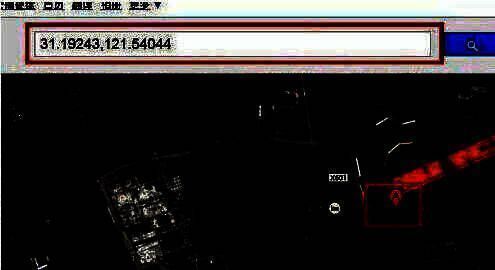 谷歌地图显示经纬度定位结果，但光标位置与实际建筑存在一定偏差示意图
