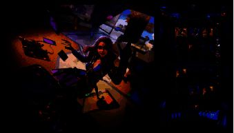 悠悠牌玩法界面预览图，展示卡牌布局、角色立绘与战斗场景