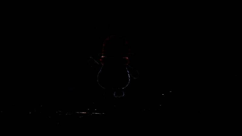 夜空中数千架无人机组成宏大光影图案，勾勒出重庆城市轮廓与‘我爱重庆’字样，灯光璀璨如星河倾泻