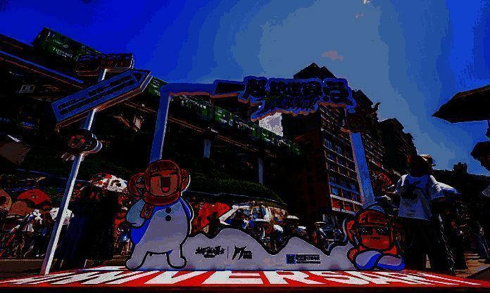 主题园区内玩家与DNF雪人角色巨型立牌合影，周围布满游戏元素装饰与灯光装置