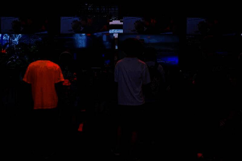 徐慧现场配音芙拉吉尔，台词充满张力，引发掌声